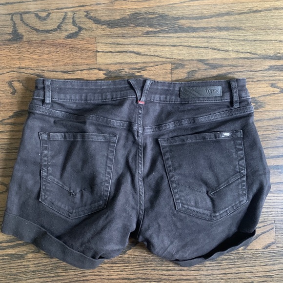 Vans Boyfriend Shorts - Picture 2 of 4